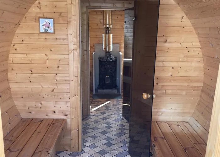 Pulli-aiku Puhkemaja Pulli (Saaremaa)